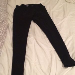 Black leggings